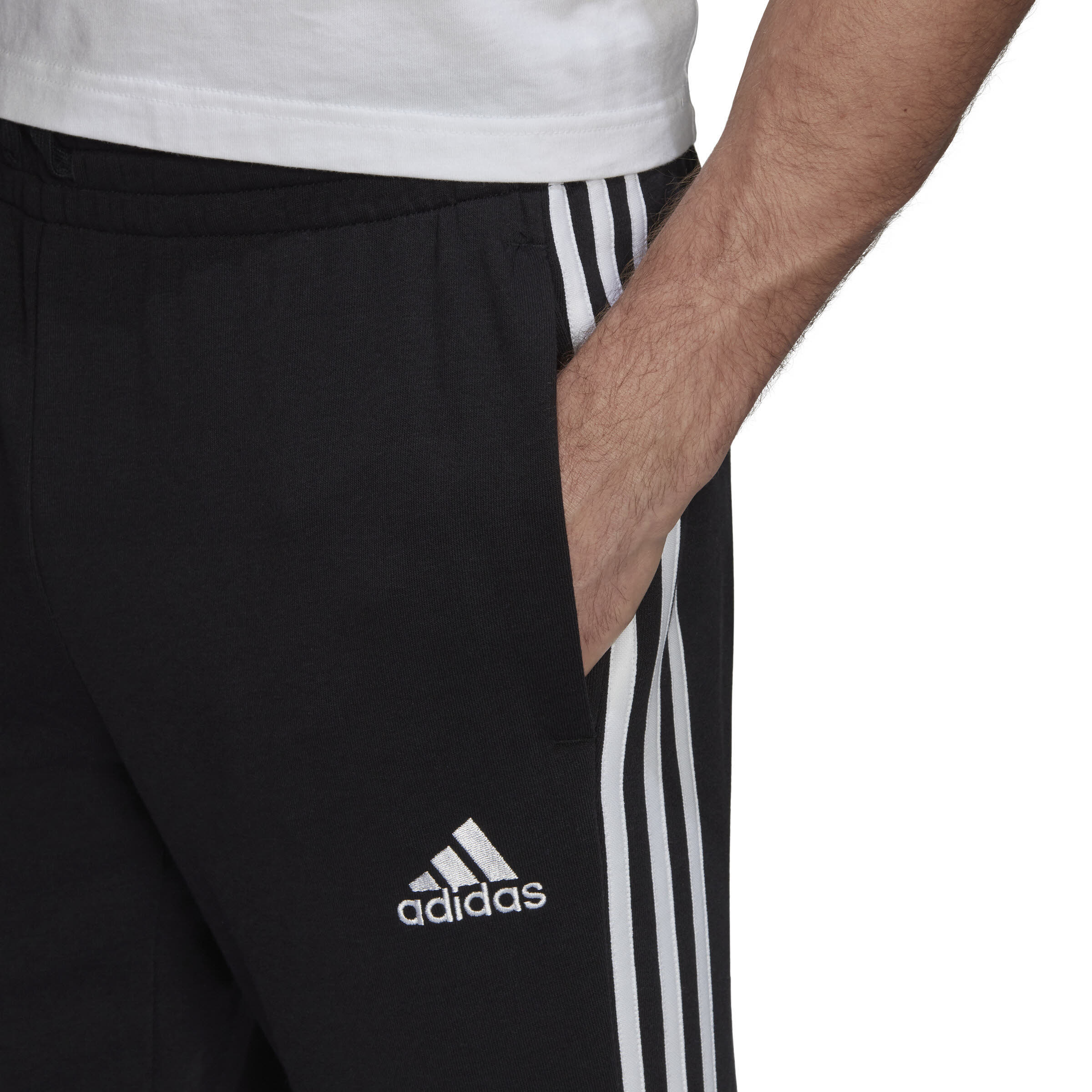 adidas Essentials French TerryTapered 3-Streifen Herren Jogginghose Trainingshose schwarz