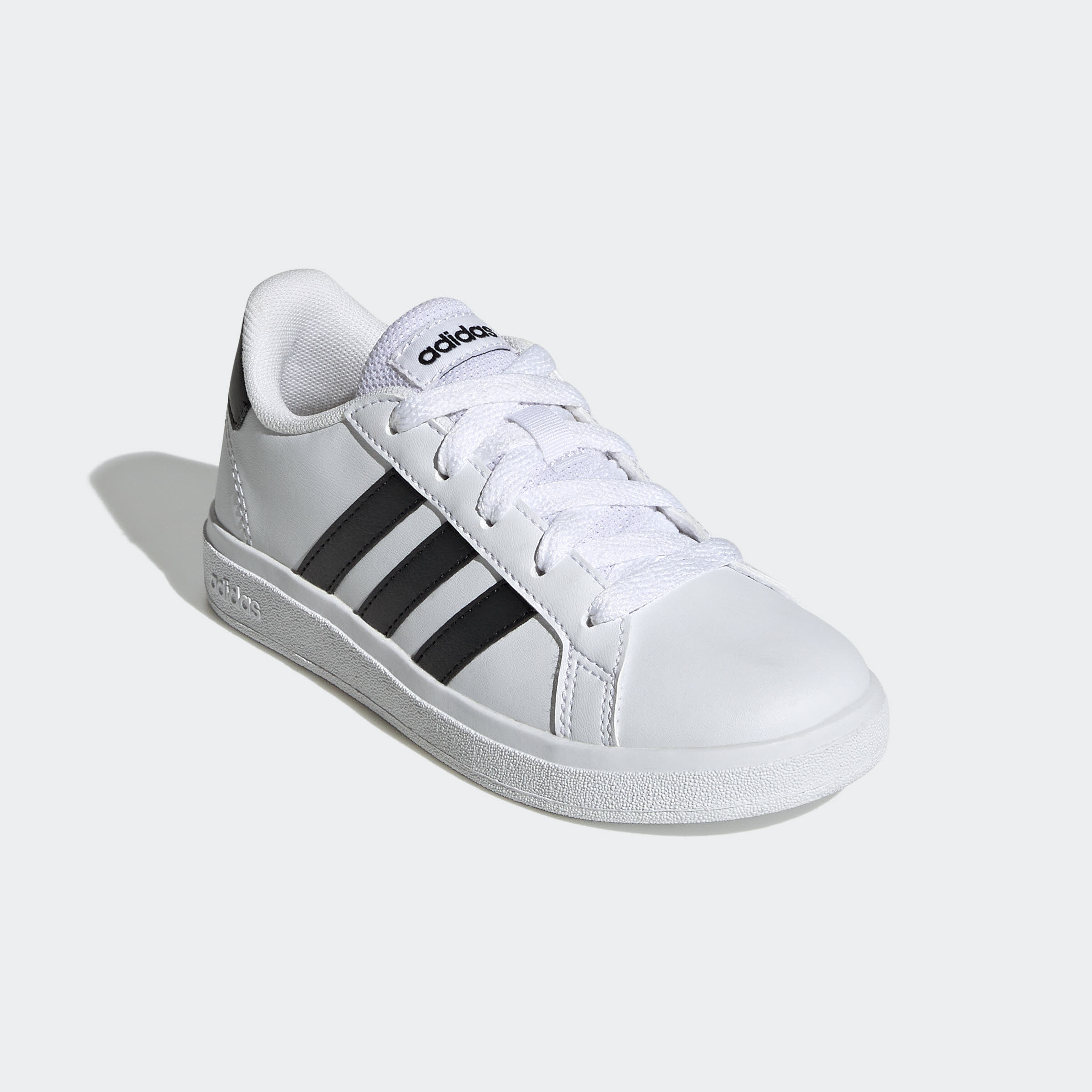 adidas GRAND COURT 2.0 K Jungen Snekaer Low Freizeitschuhe weiß/schwarz